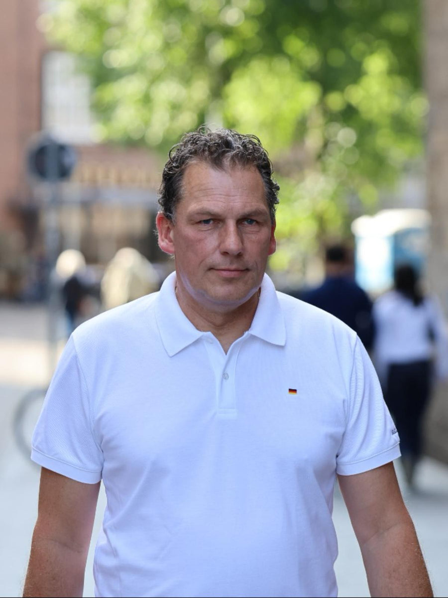 Herren Polohemd weiß figurbetont Deutschlandflagge